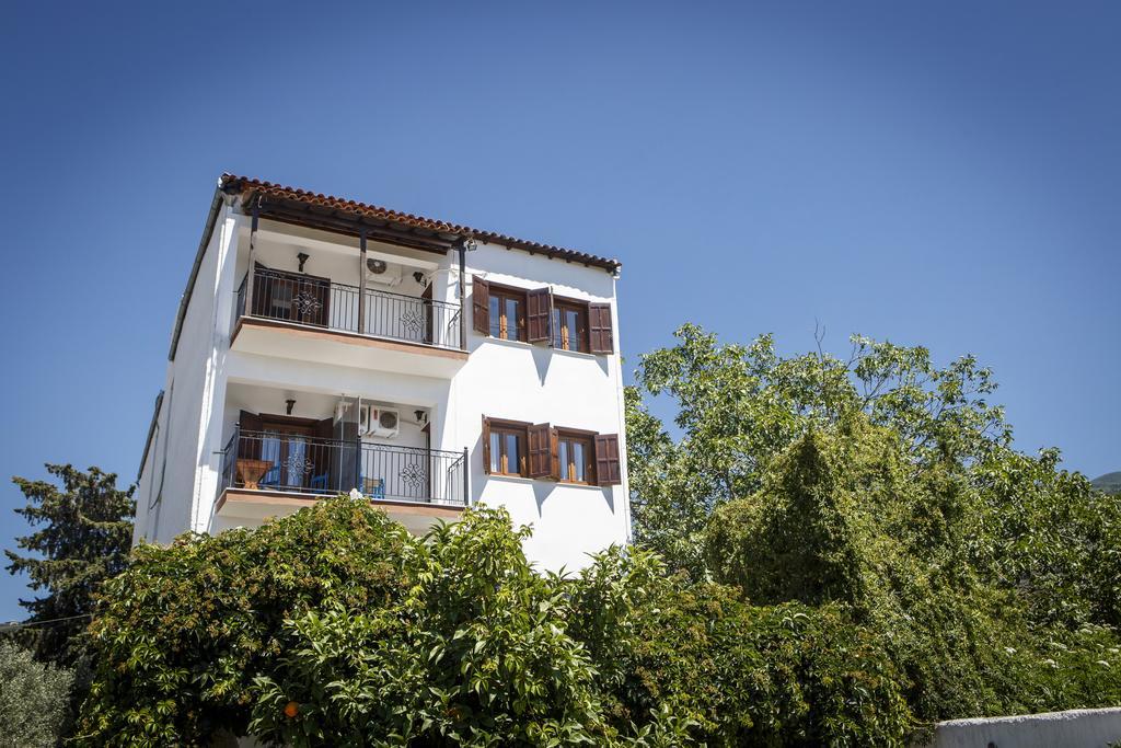 Seranides Boutique Hotel 카토 가트제아 외부 사진