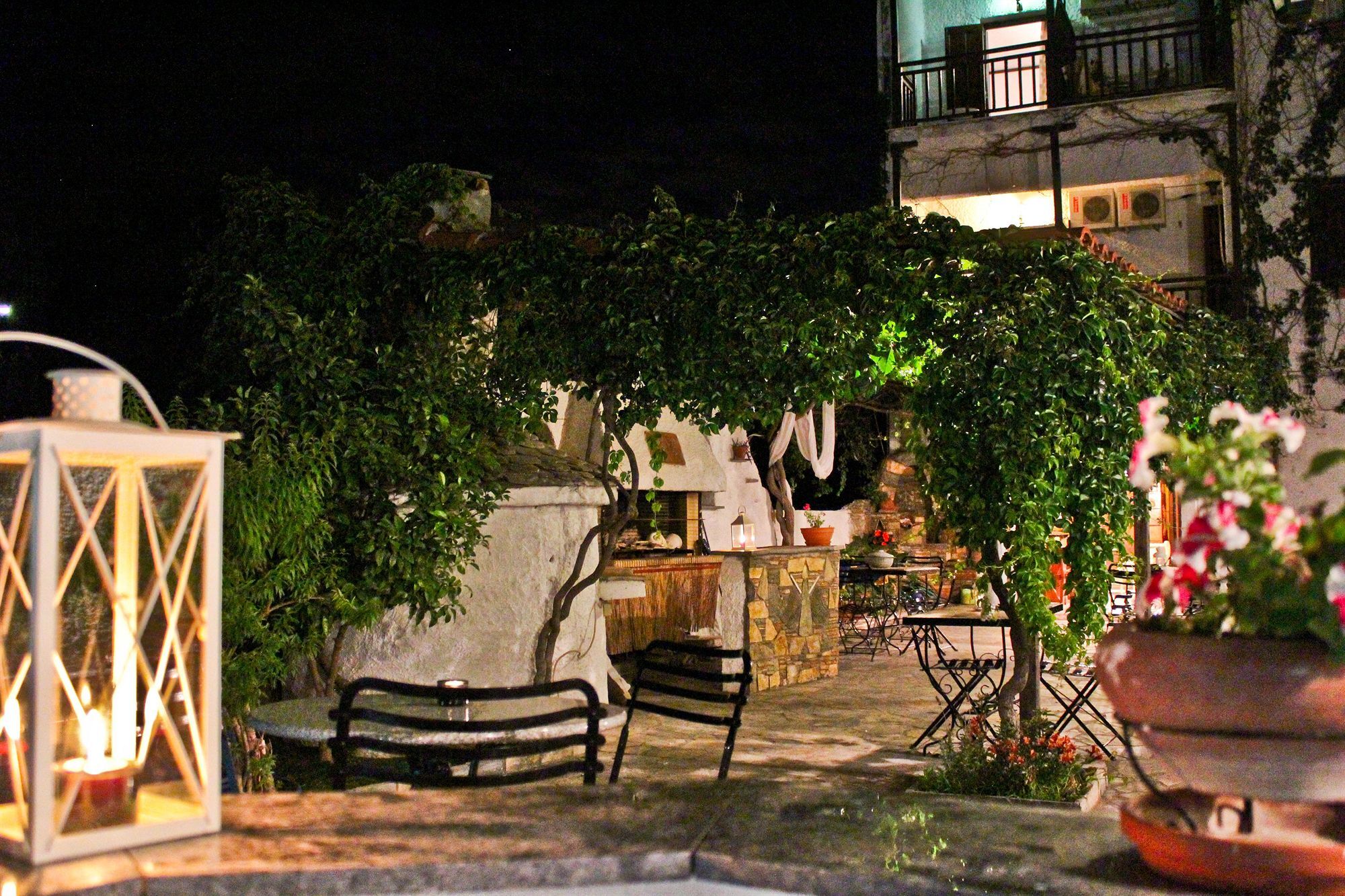 Seranides Boutique Hotel 카토 가트제아 외부 사진