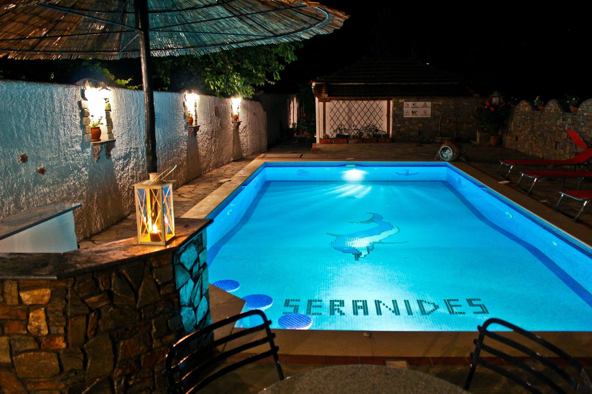 Seranides Boutique Hotel 카토 가트제아 외부 사진